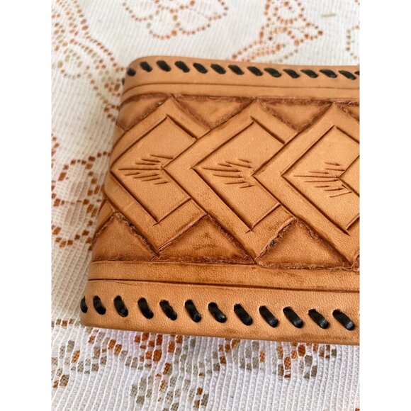 Vintage 70's Tooled Leather Bi Fold Wallet - Picture 8 of 11